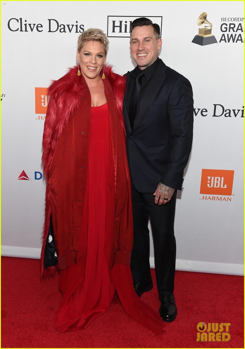 Pink Reveals the Secret to Marriage After 15 Years With Carey Hart Photo 4557509 Carey Hart