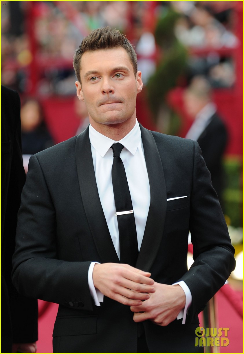 How Much Is Ryan Seacrest Worth? Net Worth Revealed! Photo 4554185