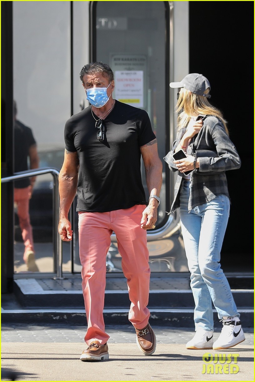 sylvester stallone grabs pizza with sophia 014560509