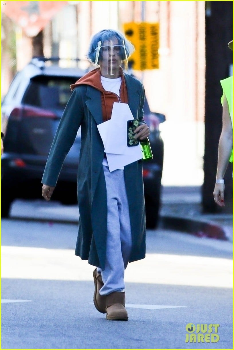 Zoe Kravitz Sports Blue Hair Filming Her New Movie 'KIMI' in L.A