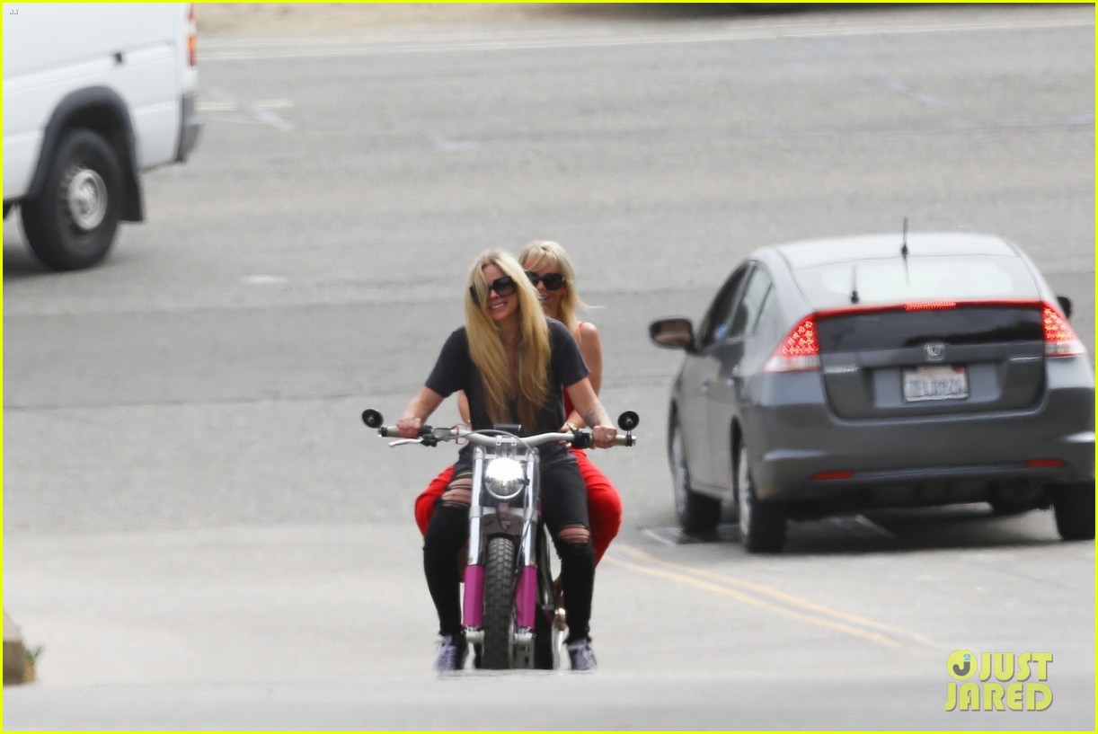 Photo: avril lavigne motorcycle ride friend memorial day 11 | Photo