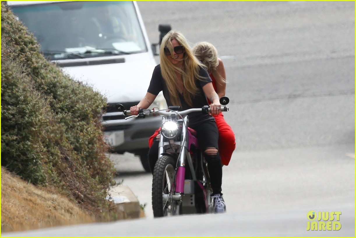 Photo: avril lavigne motorcycle ride friend memorial day 12 | Photo