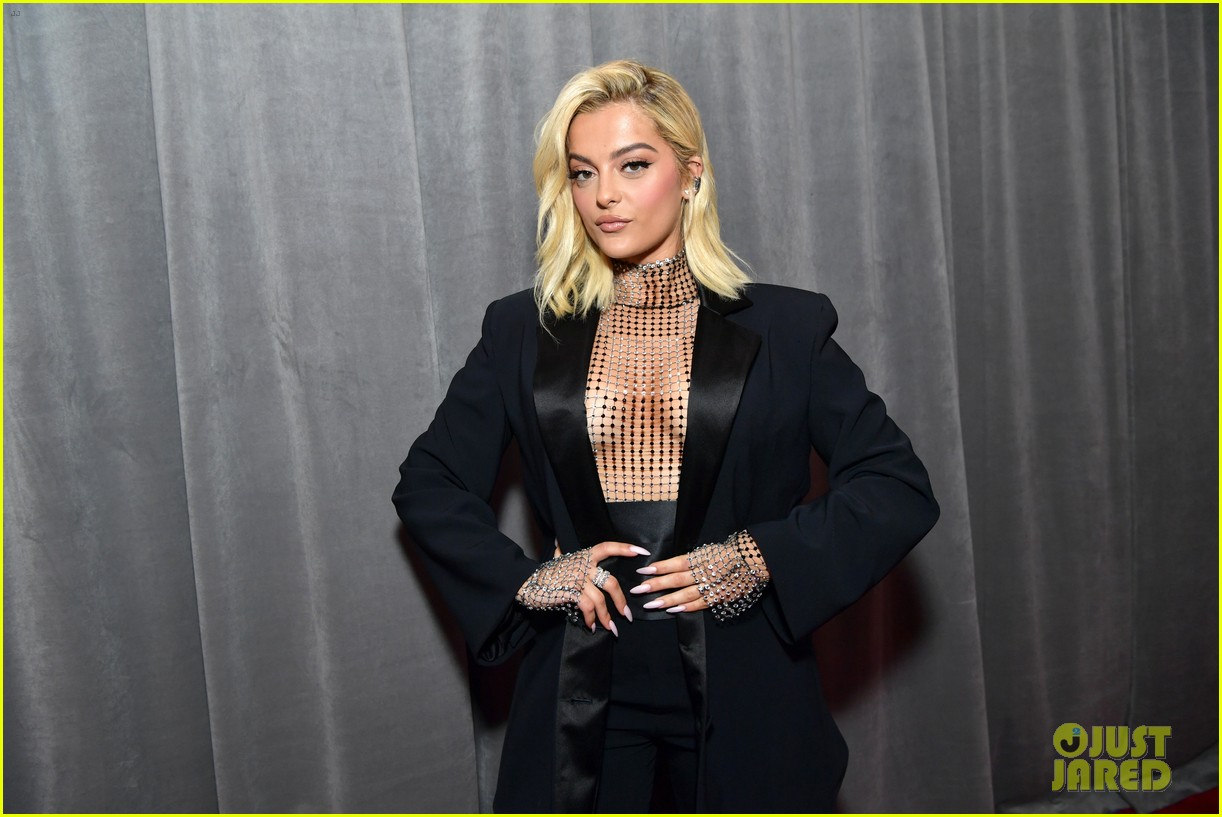 Bebe Rexha Asks Users To Guess How Much She Weighs While Posing In Lingerie Photo Bebe Rexha Pictures Just Jared