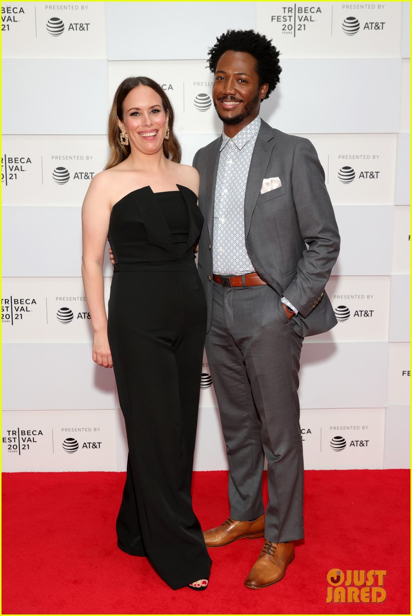 Joshua Jackson Hits The Premiere of 'Dr. Death' at Tribeca Film