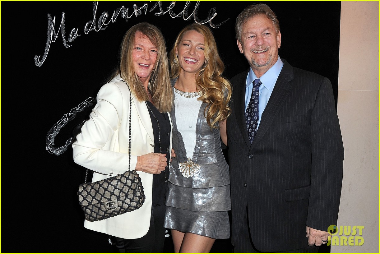 Blake Lively's Dad Ernie Lively Sadly Dies at Age 74 Photo 4566843(02)