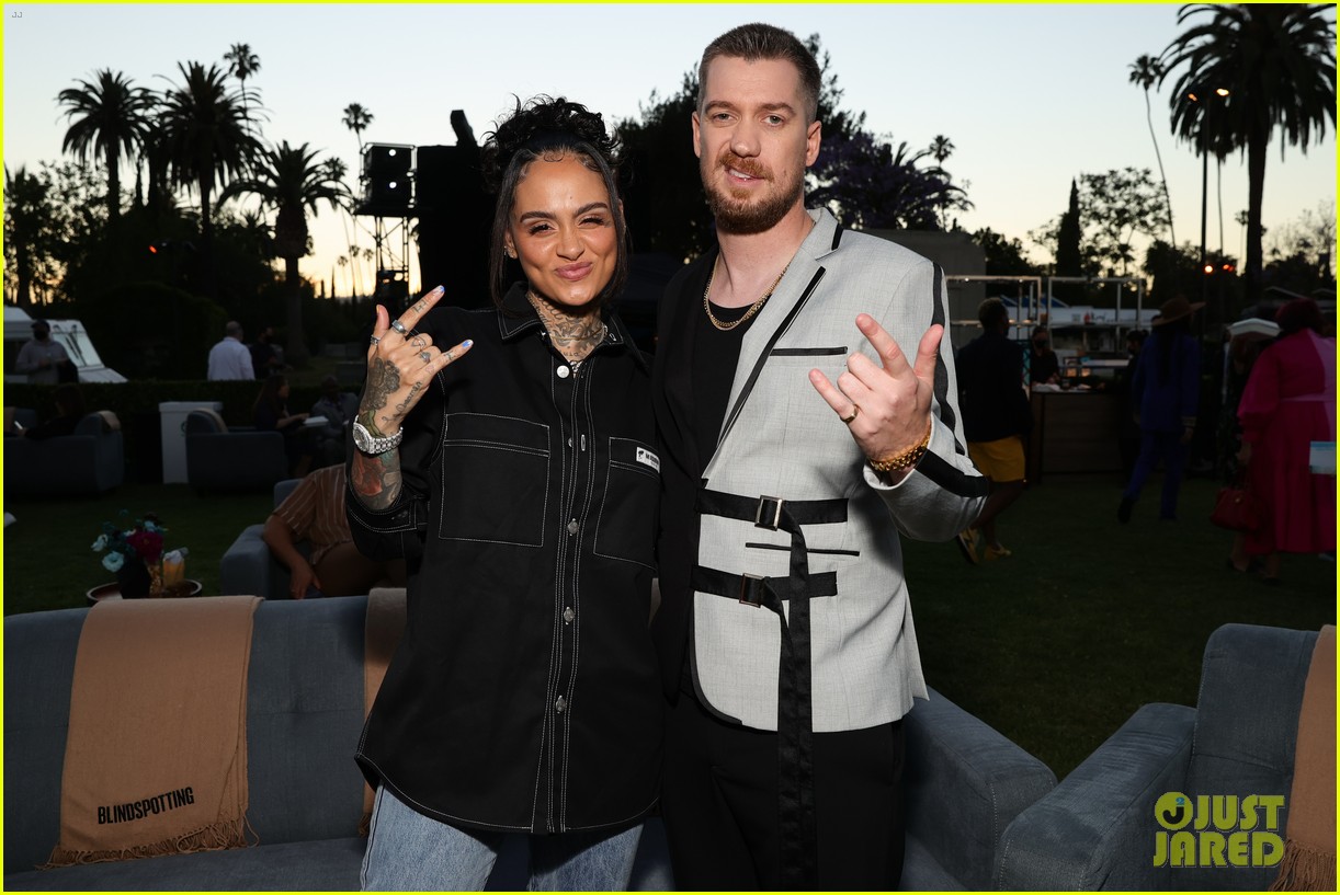 Photo jasmine cepha jones brings famous dad to blindspotting la