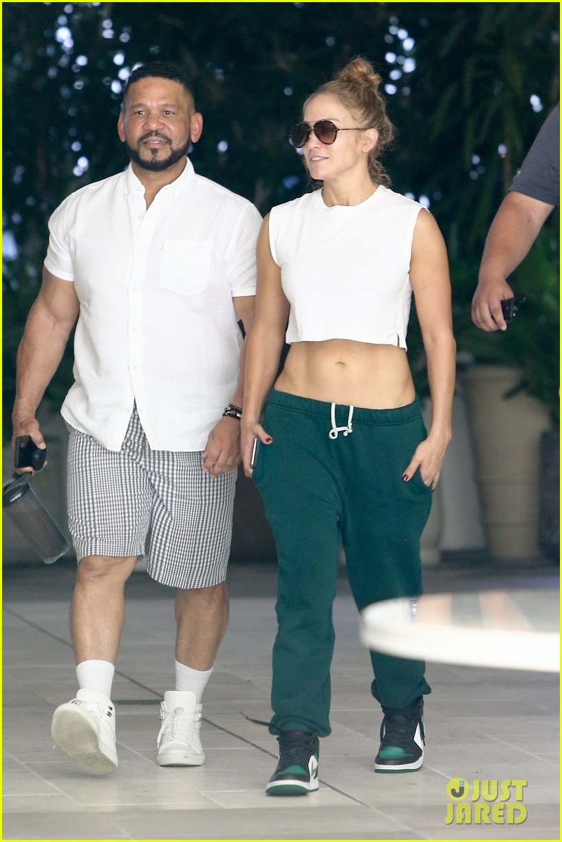 Photo: jennifer lopez abs lunch miami benny medina 25 | Photo 4567106
