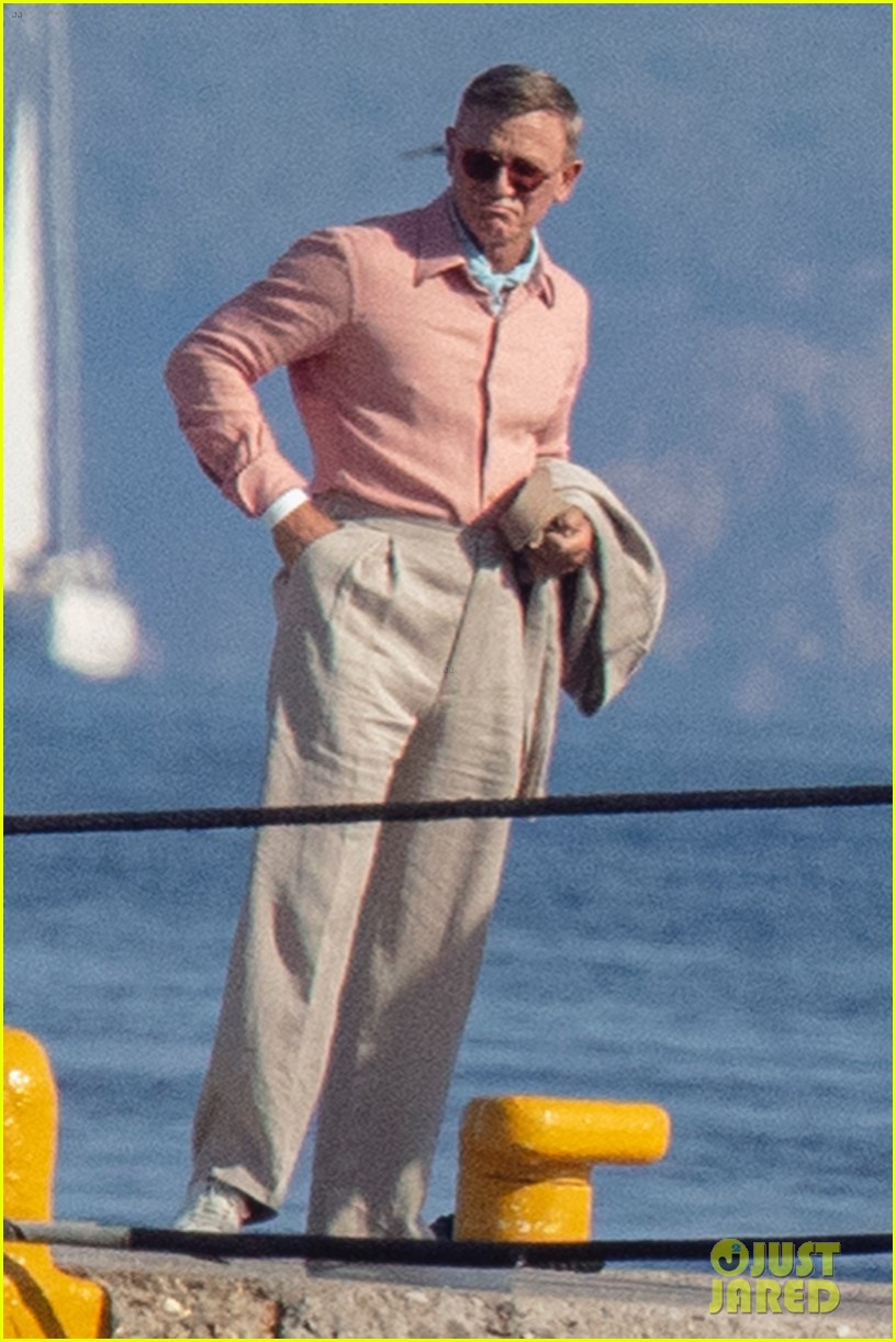 Daniel Craig Hugs Dave Bautista on 'Knives Out 2' Set with Kate Hudson