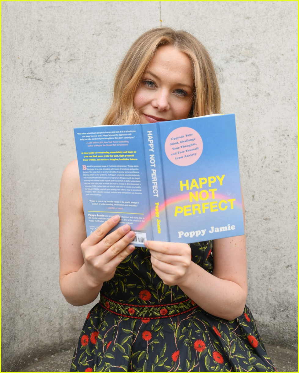 Get to Know Poppy Jamie with These 10 Fun Facts! (Exclusive): Photo ...