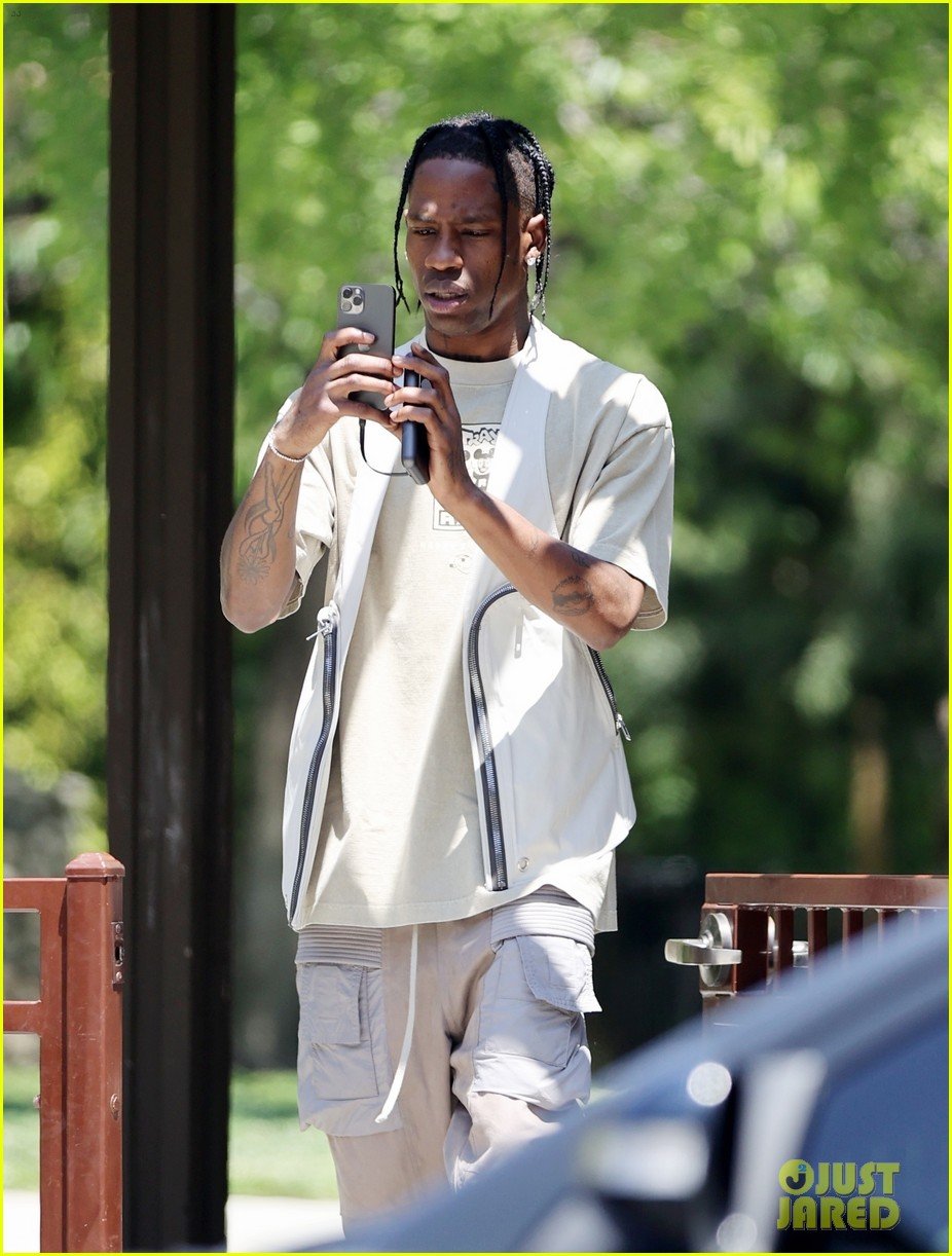 j6 travis scott 2021