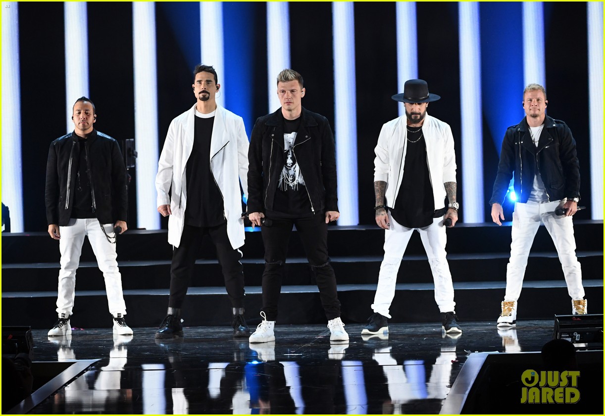 Photo backstreet boys returning to vegas for christmas show 06 Photo