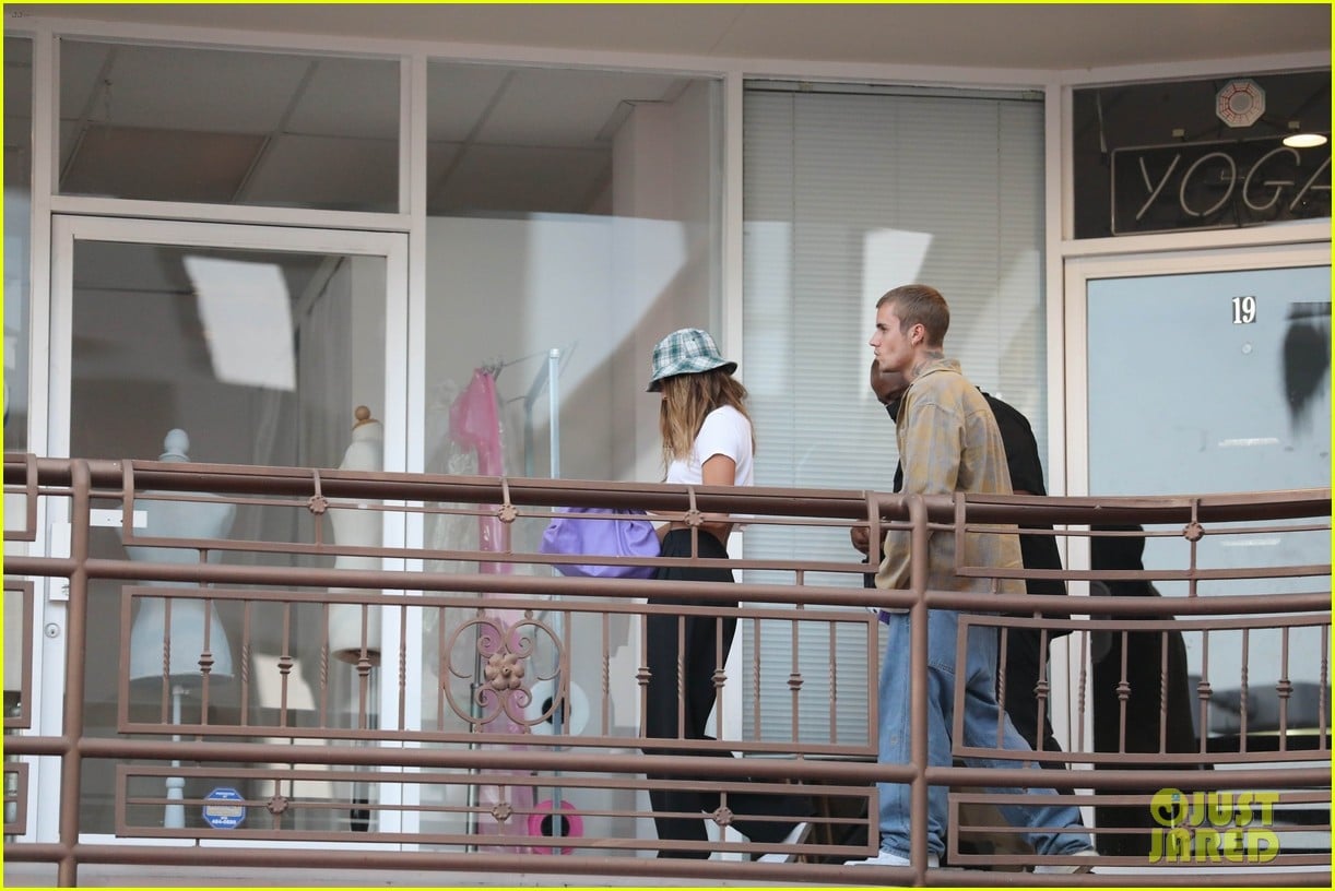 Photo: justin bieber hailey bieber sushi park 32 | Photo 4593197 | Just