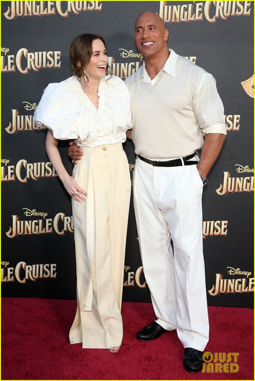 Photo: emily blunt dwayne johnson edgar ramirez jungle cruise premiere