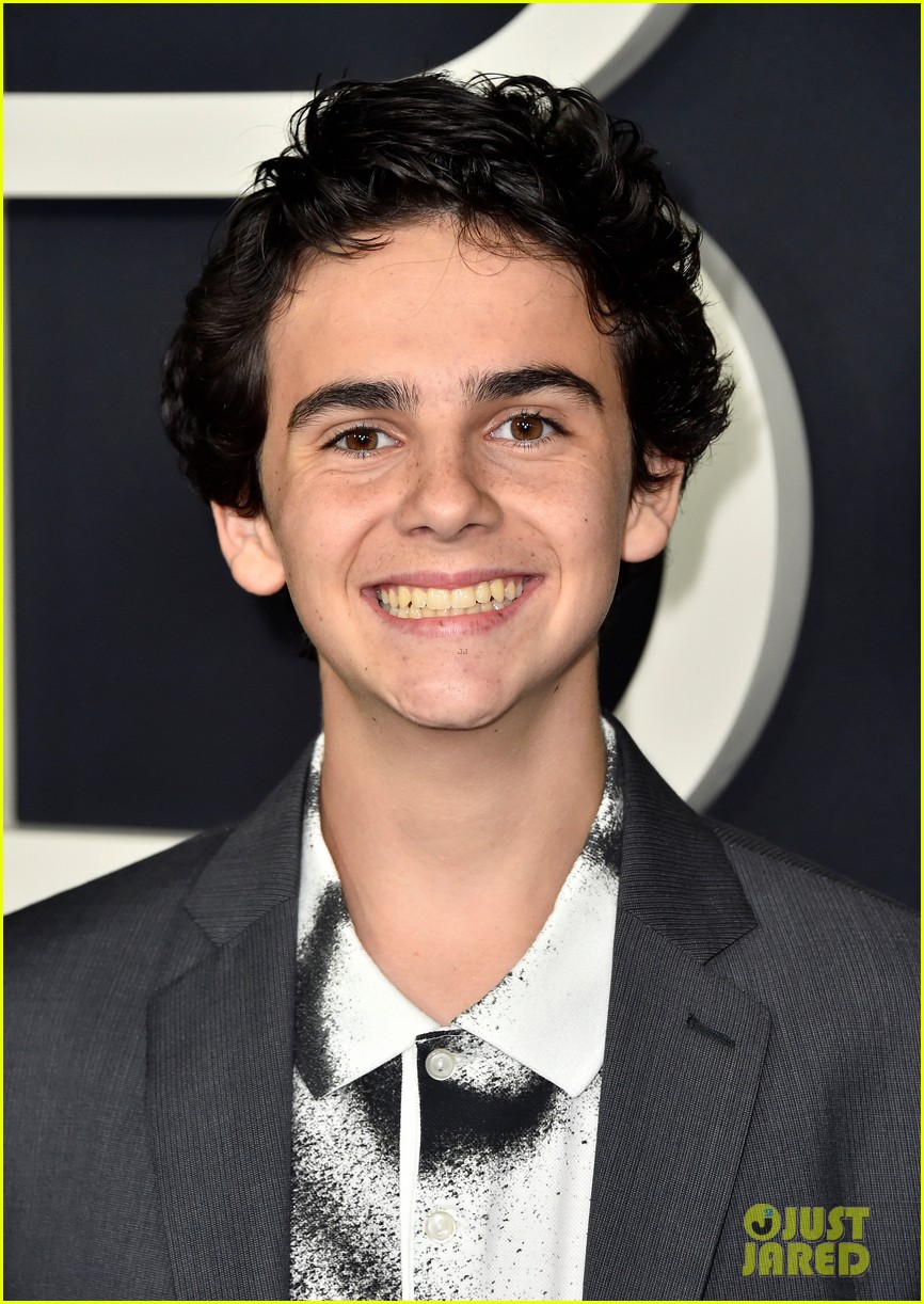 jack dylan grazer comes out as bisexual 024581162