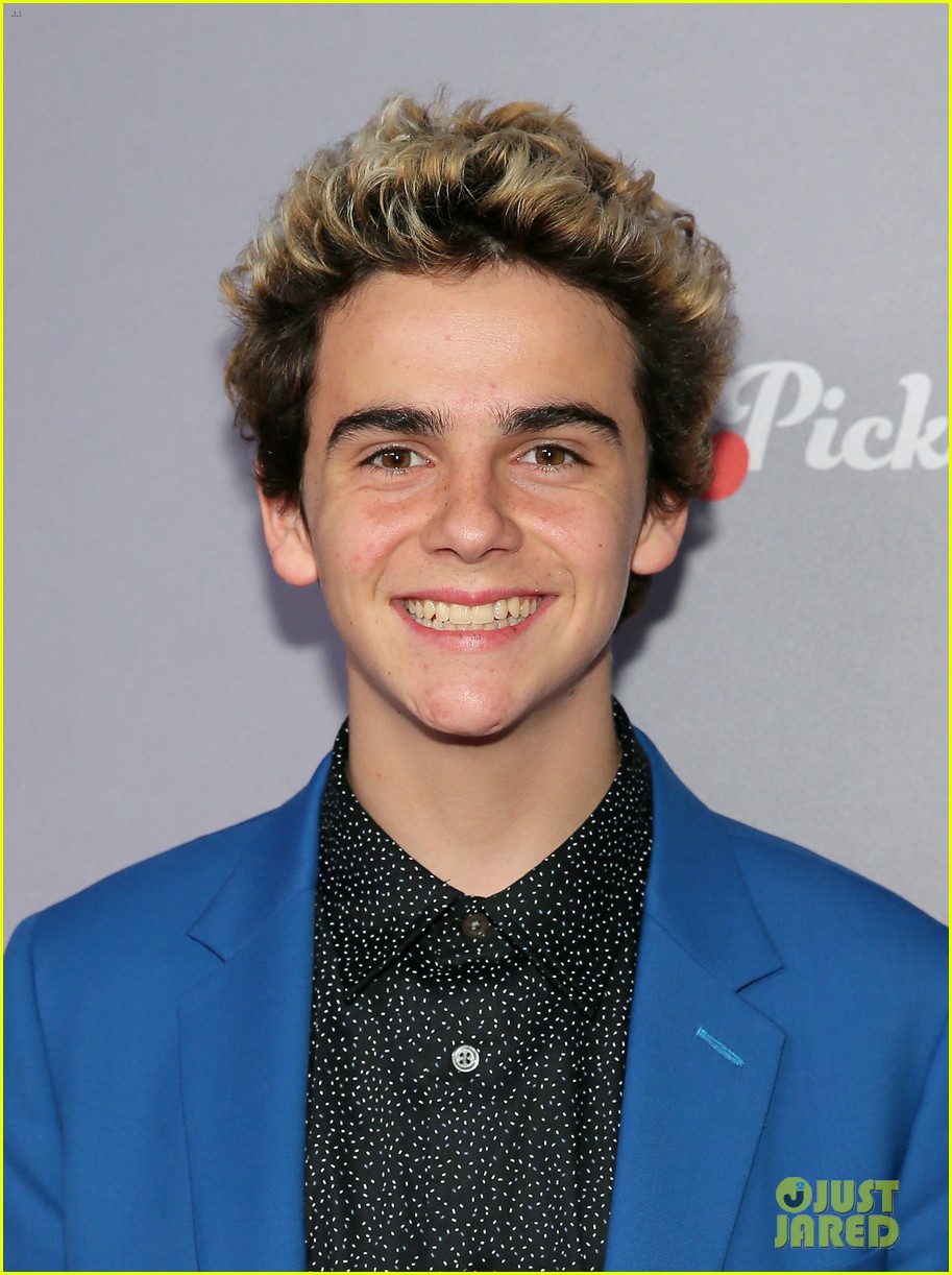 jack dylan grazer comes out as bisexual 044581164