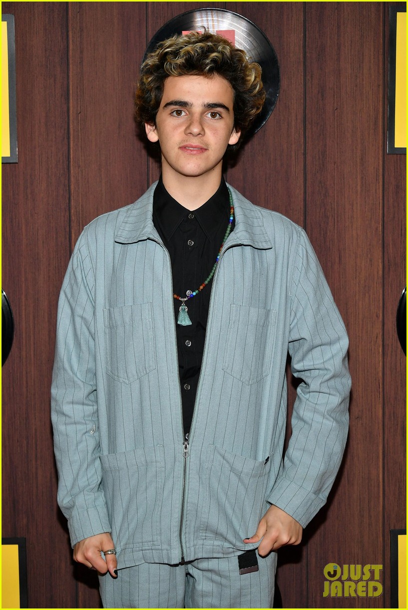 jack dylan grazer comes out as bisexual 124581172