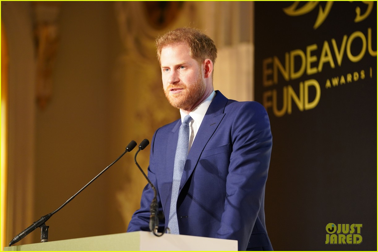 prince harry memoir coming out 074591361
