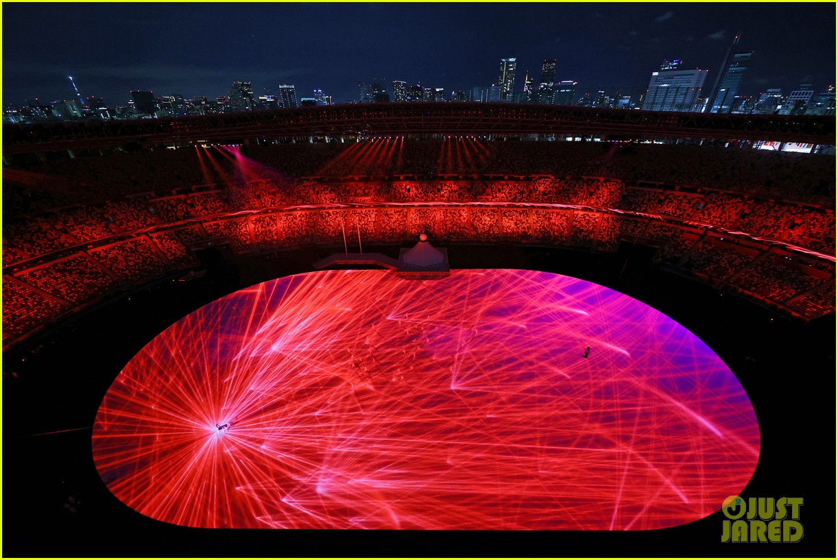Photo inside the olympics opening ceremony 2021 019 Photo 4593846