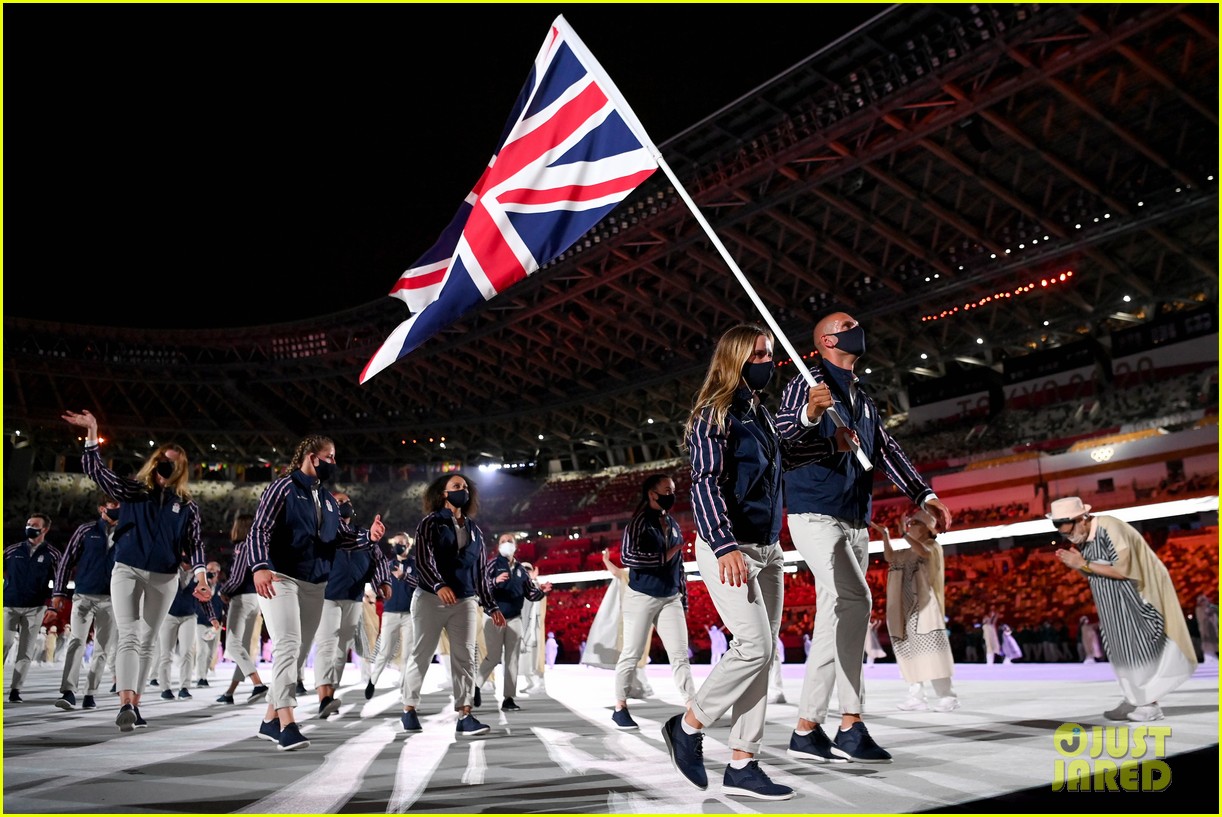 Photo inside the olympics opening ceremony 2021 041 Photo 4593868