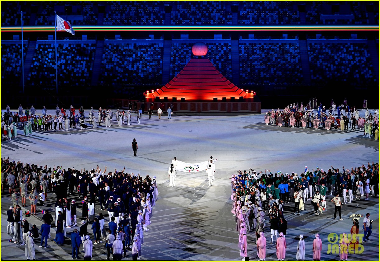 Photo inside the olympics opening ceremony 2021 071 Photo 4593898