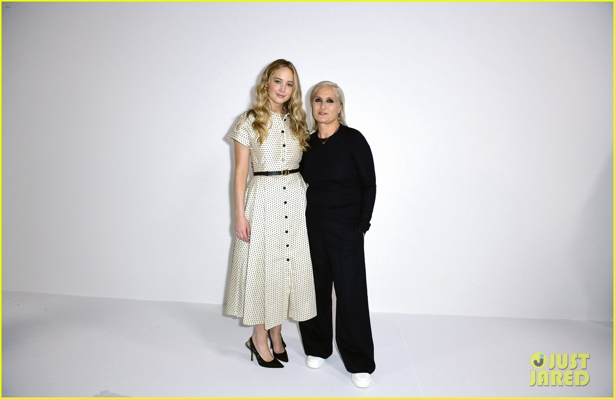 jennifer lawrence attends dior show first in years 054582260