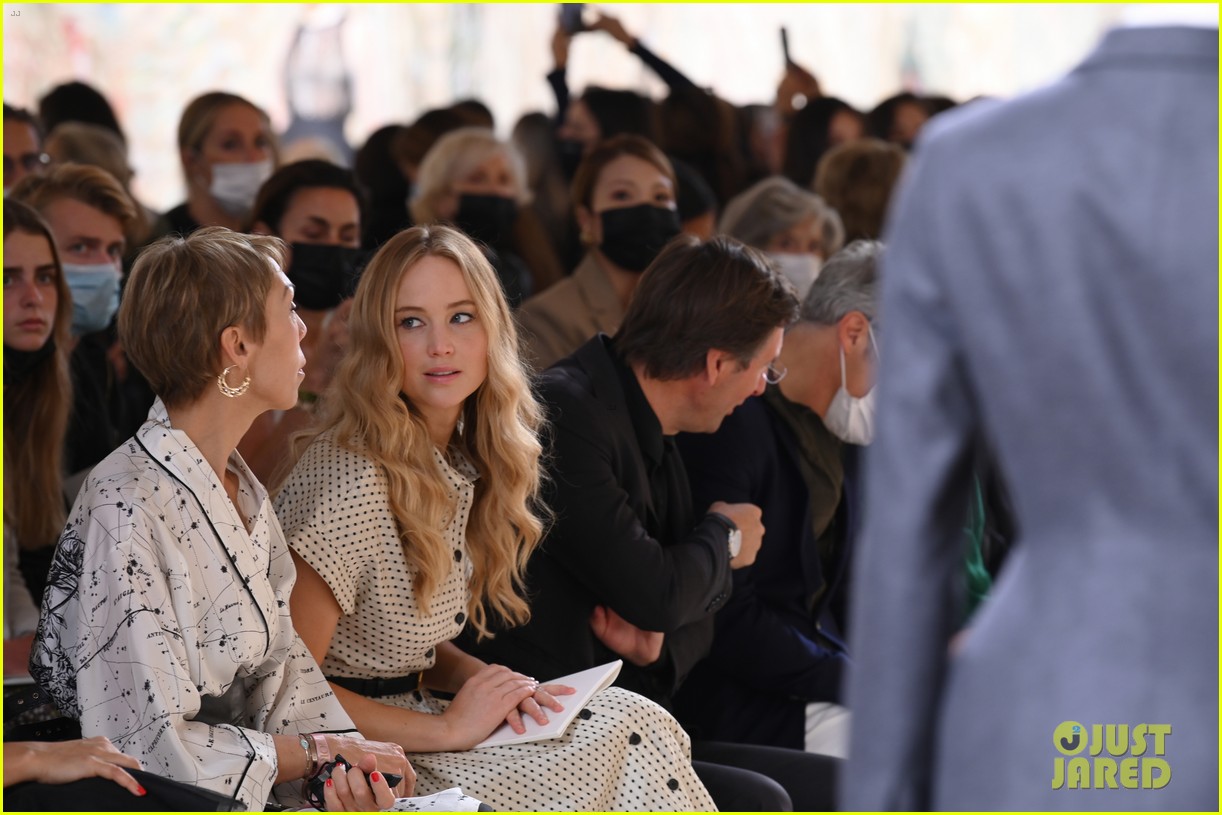 jennifer lawrence attends dior show first in years 084582263