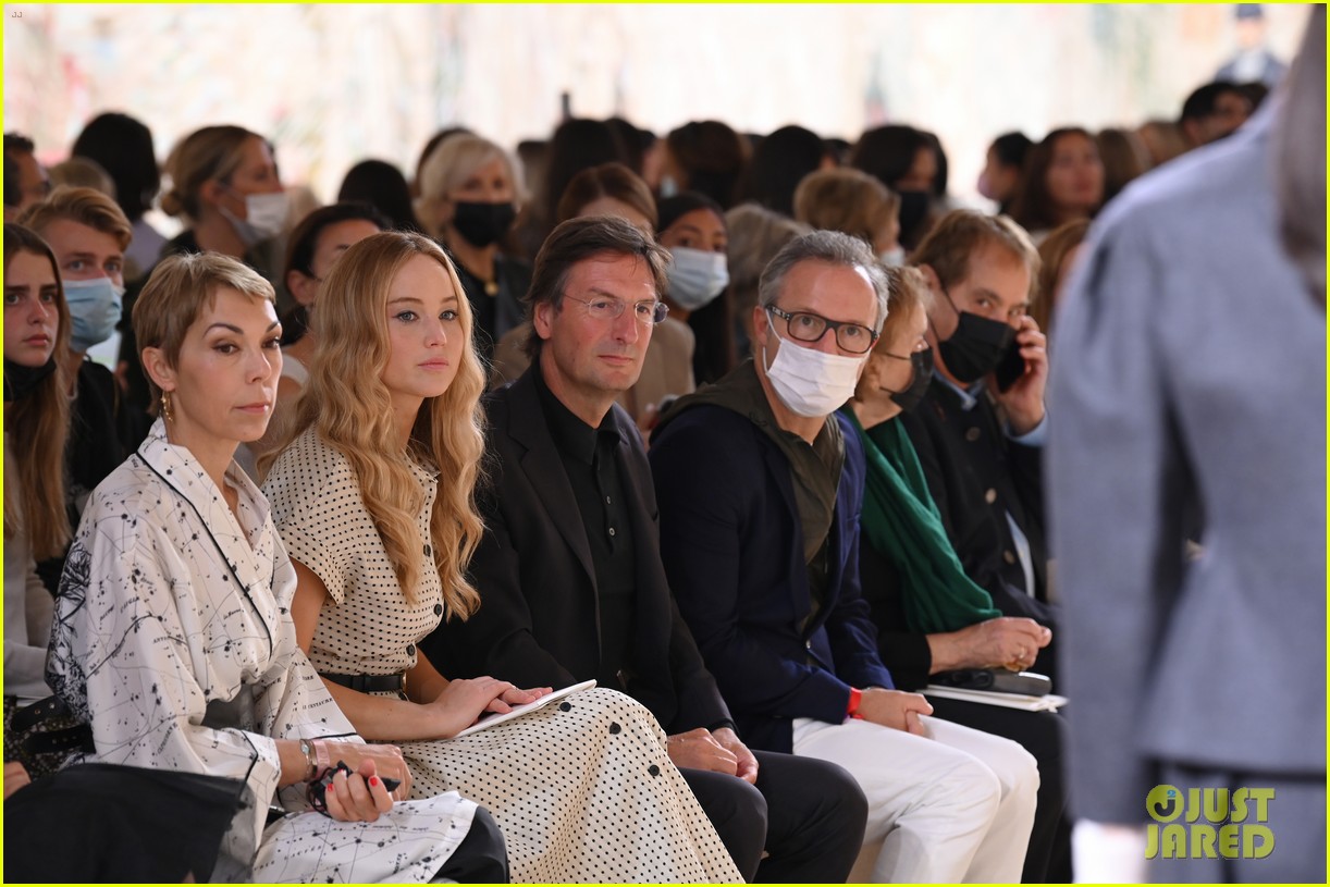 jennifer lawrence attends dior show first in years 104582265