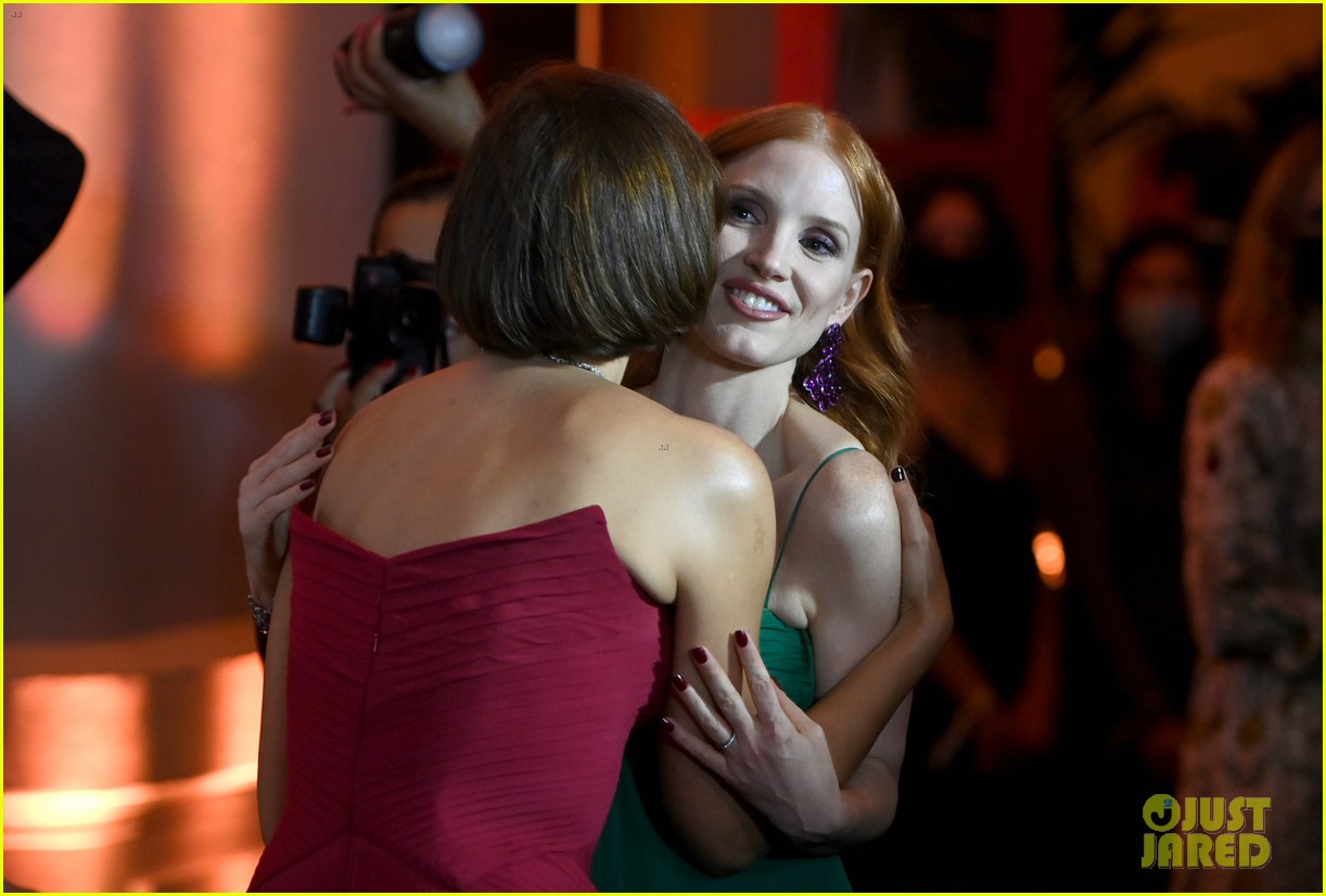 jessica chastain green valentino cannes chopard trophy dinner 074585616