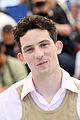 josh oconnor mothering sunday photo call at cannes 25
