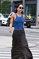 zoe kravitz goes braless for lunch with a friend 01