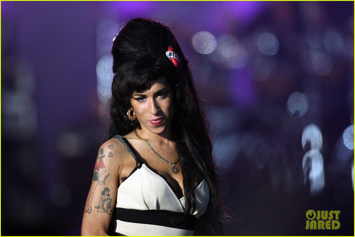 mark ronson has regrets about working with amy winehouse 044595287