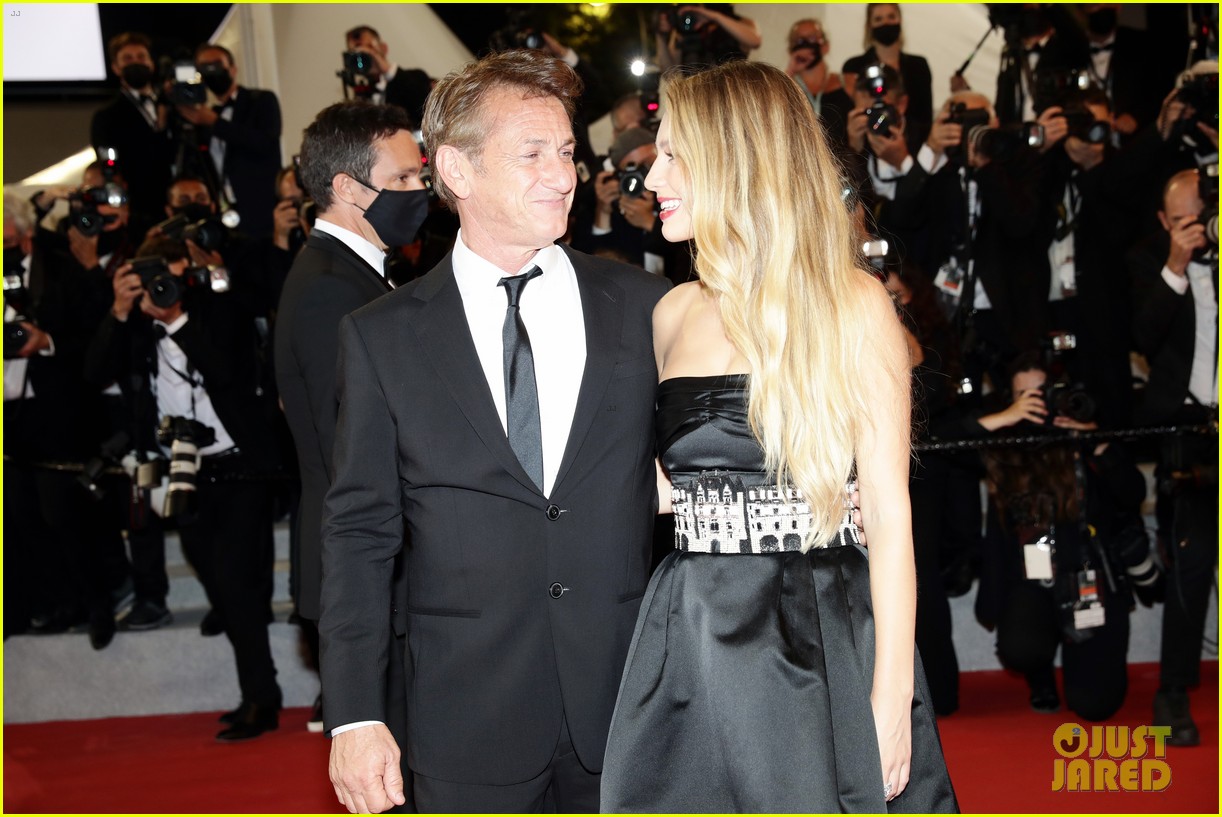 Sean Penn Walks the Red Carpet with His Kids at 'Flag Day' Cannes