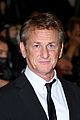 sean penn with his kids flag day cannes premiere 02
