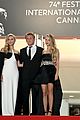 sean penn with his kids flag day cannes premiere 42