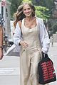 sarah jessica parker spotted set like that cast additions 04