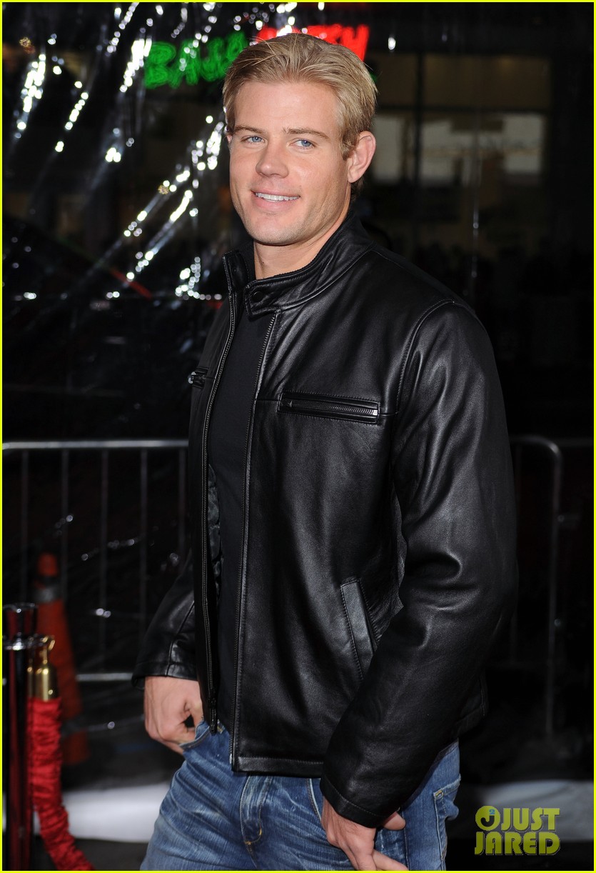 90210's Trevor Donovan Comments on Older Actors Playing Teens: 'Get Over It': Photo 4595754 | Trevor Donovan Pictures - Vimarsana News