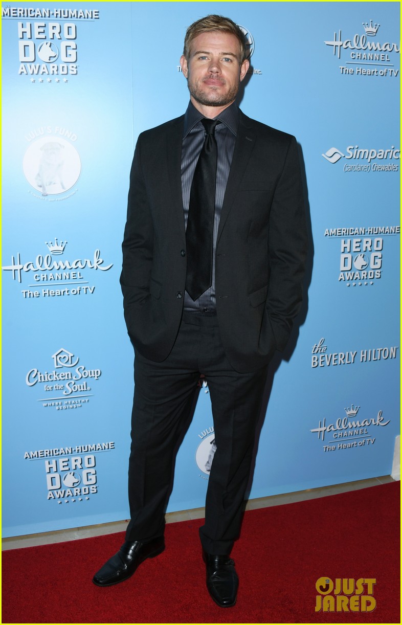 90210's Trevor Donovan Comments on Older Actors Playing Teens: 'Get Over It': Photo 4595770 | Trevor Donovan Pictures - Vimarsana News