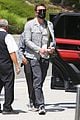 ben affleck spotted looking at engagement rings 03