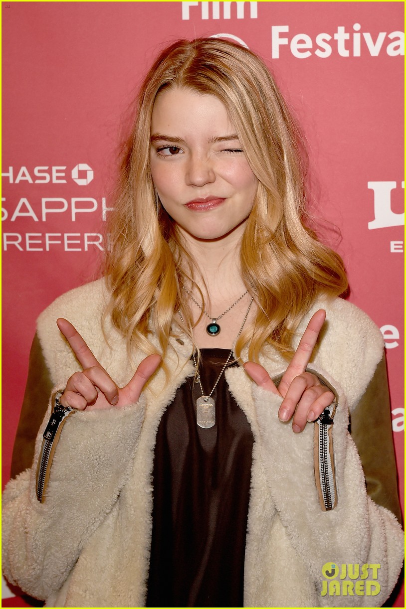 anya taylor joy on the witch 10
