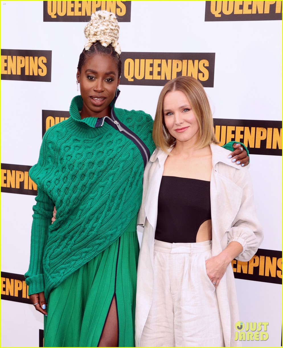 Bebe Rexha, Kirby Howell-Baptiste, & Kristen Bell Pose Together at