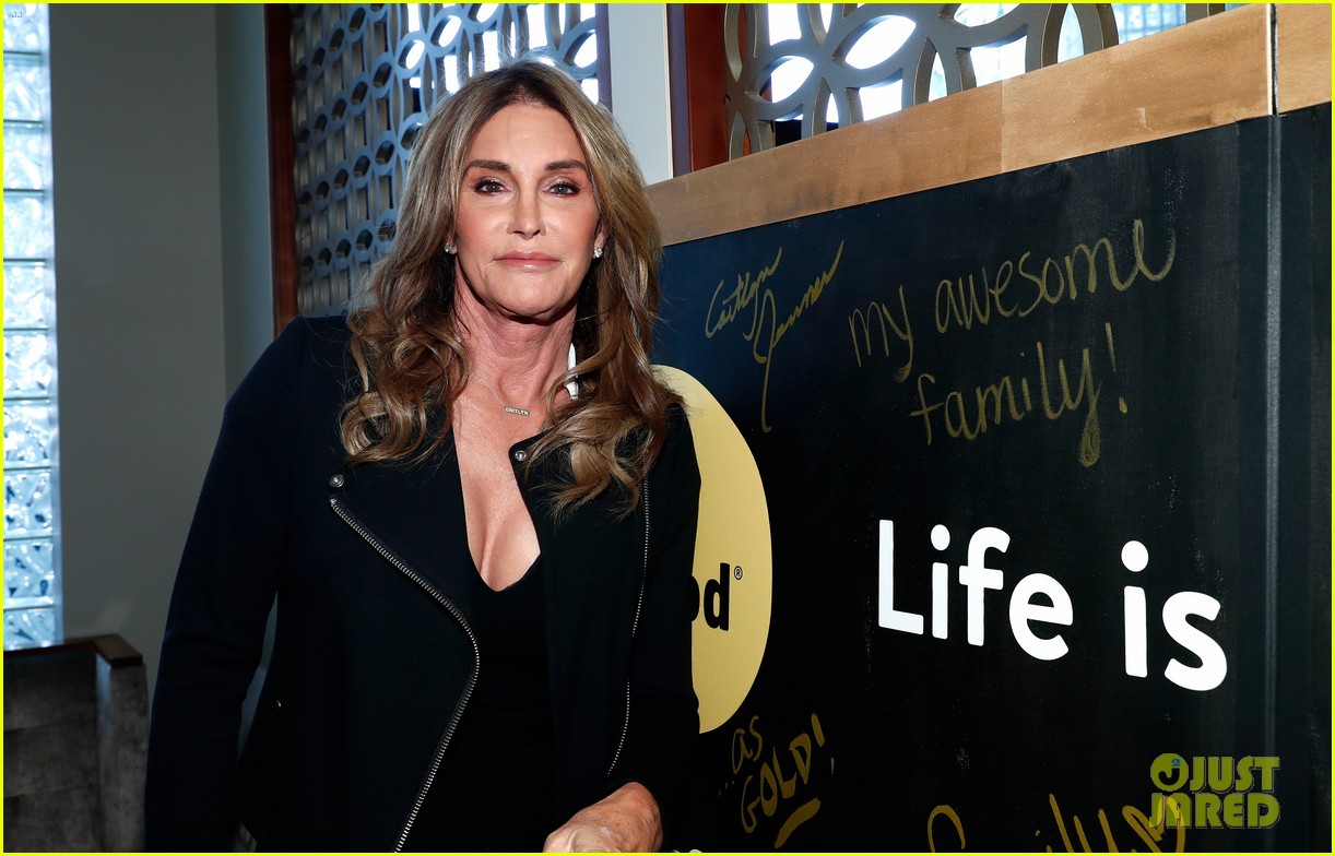 caitlyn jenner shocked by her own tweet 144602044