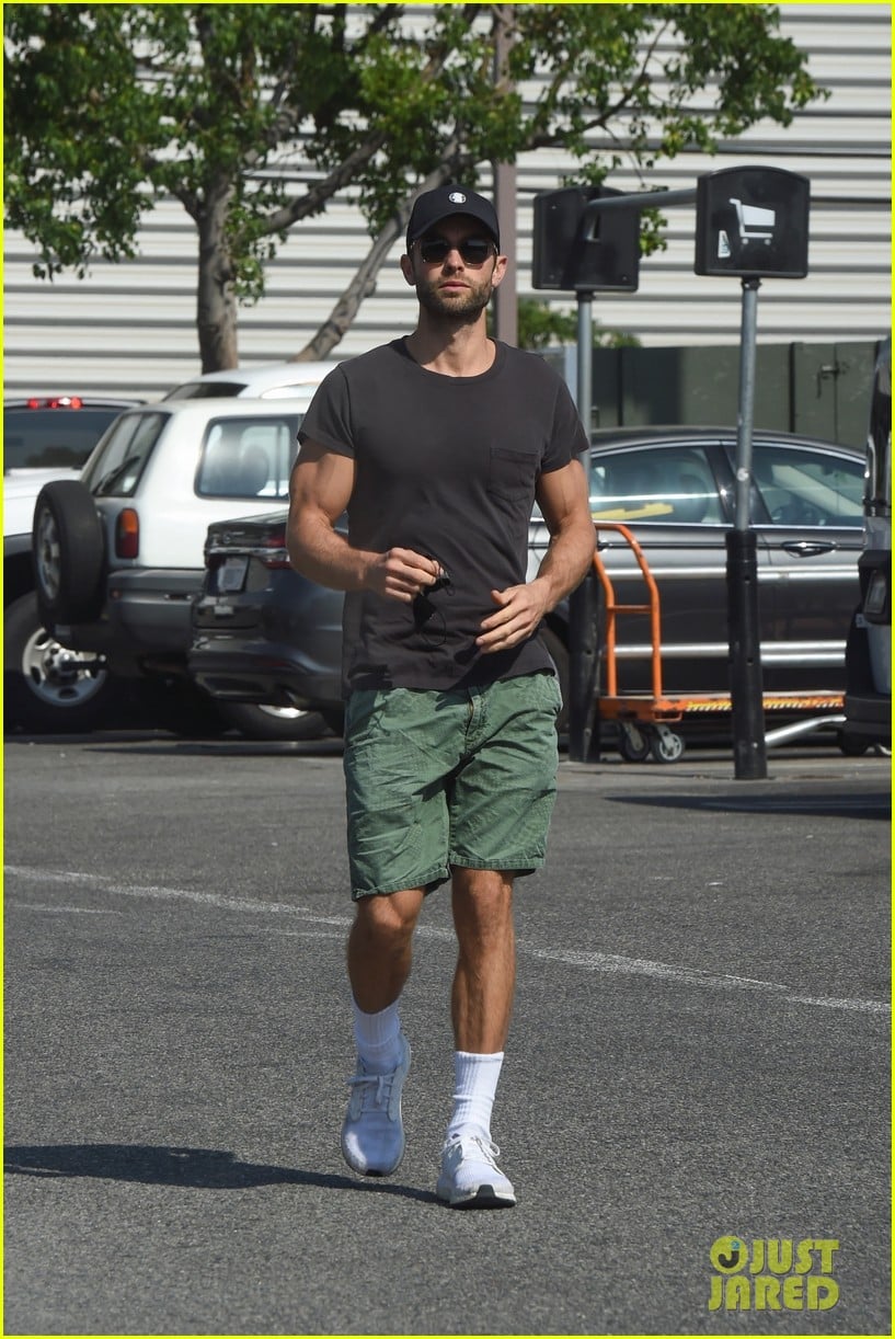 chace crawford picks up grill trip to home depot 264607722