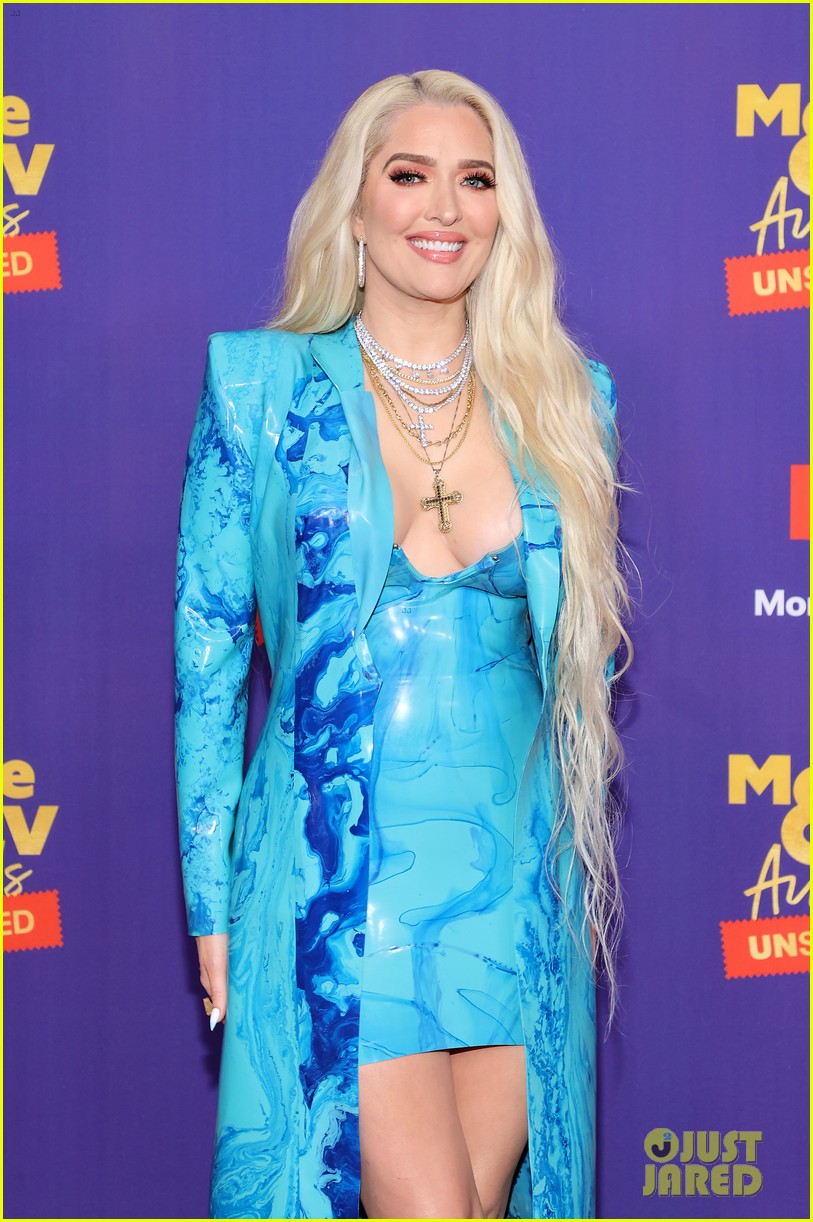 erika jayne responds to death threats in comments 044607873