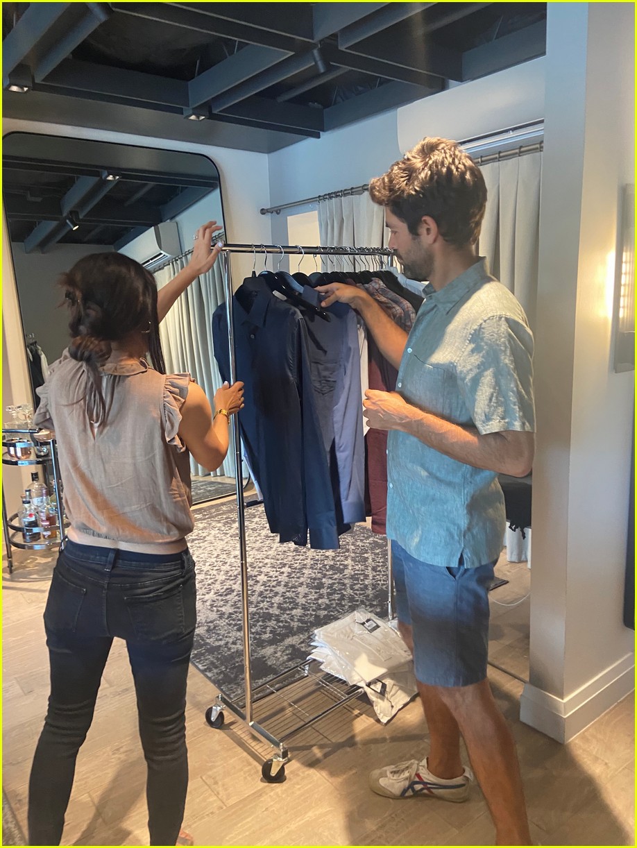 Adrian Grenier Goes Shopping in Austin for His 'Clickbait' Press Days