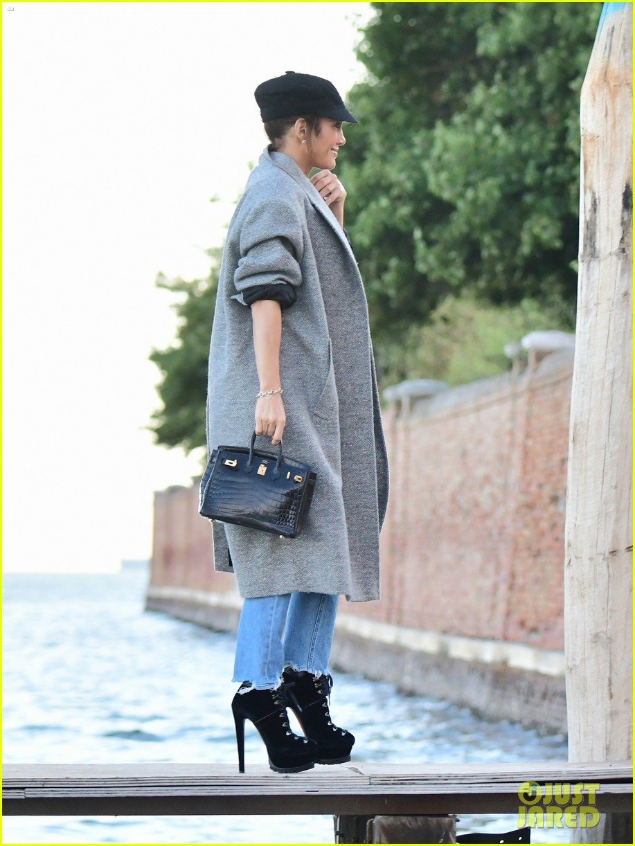 Jennifer Lopez Arrives in Venice Ahead of Dolce&Gabbana's Big Event