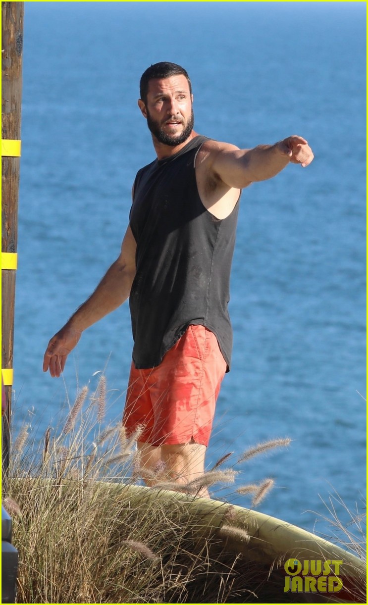 Photo: pablo schreiber shirtless at the beach 35 | Photo 4612722 | Just