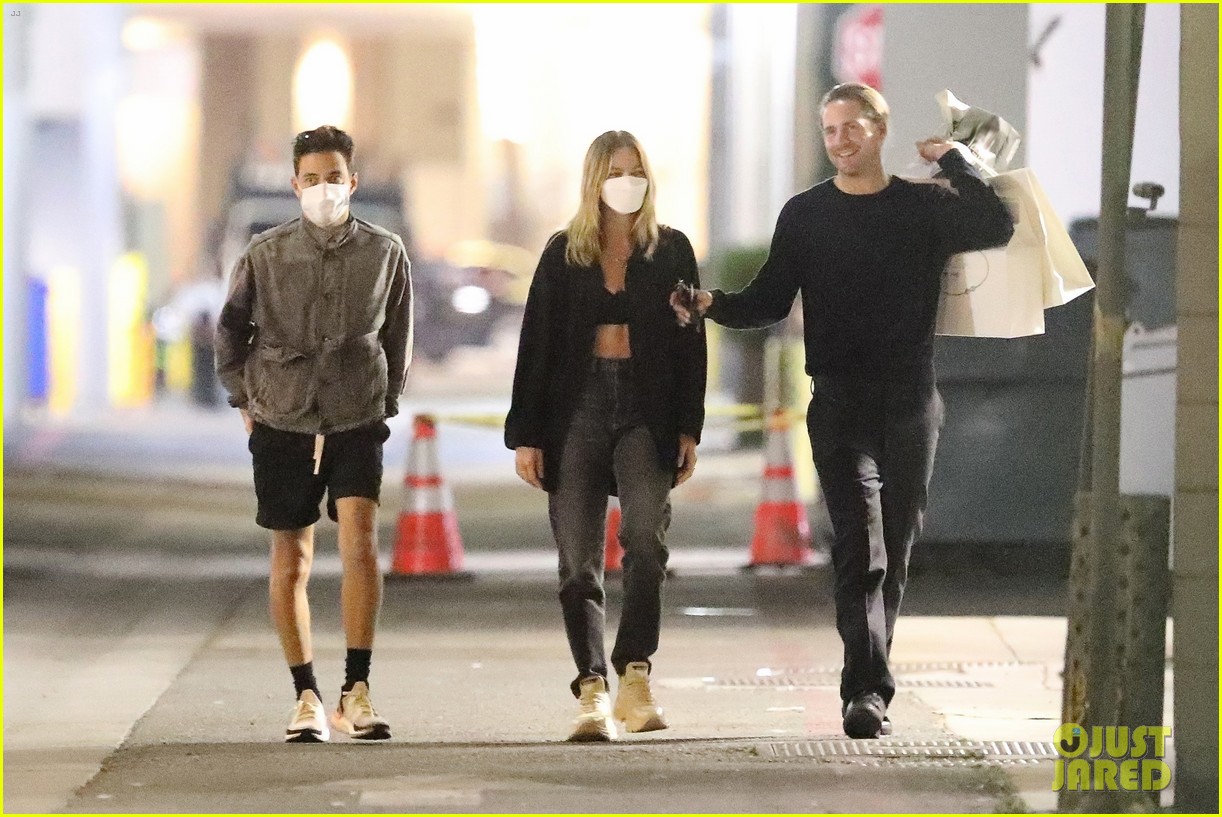 Photo: margot robbie rami malek night out 08 | Photo 4609748 | Just Jared
