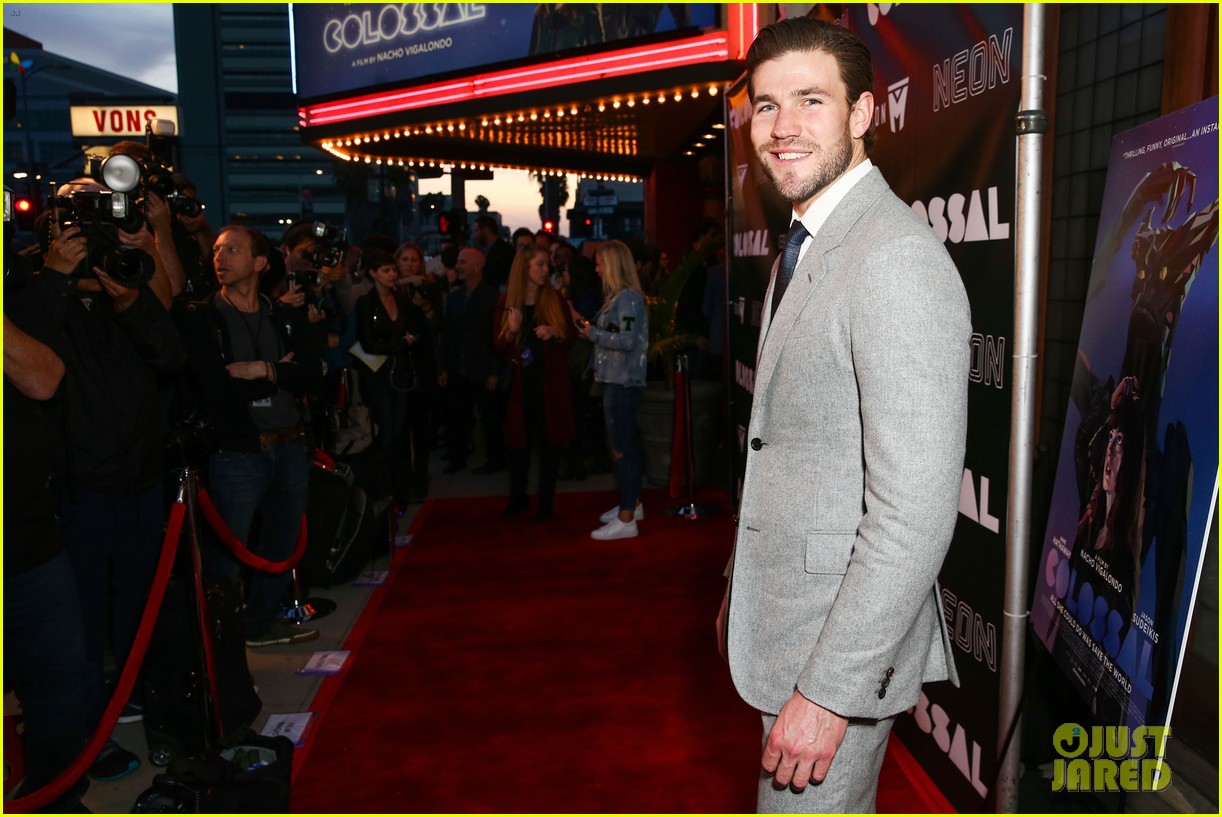 Austin Stowell Goes Shirtless in Promo for 'The White Lotus' Season