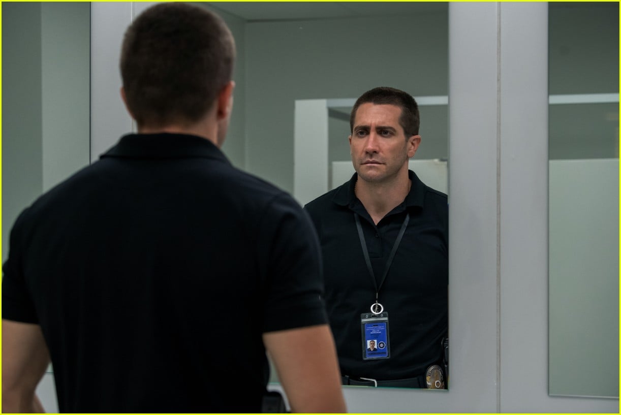 Jake Gyllenhaal Stars in 'The Guilty' - Watch the Teaser Trailer!: Photo  4611964 | Jake Gyllenhaal, Movies, Netflix, The Guilty, Trailers Pictures |  Just Jared