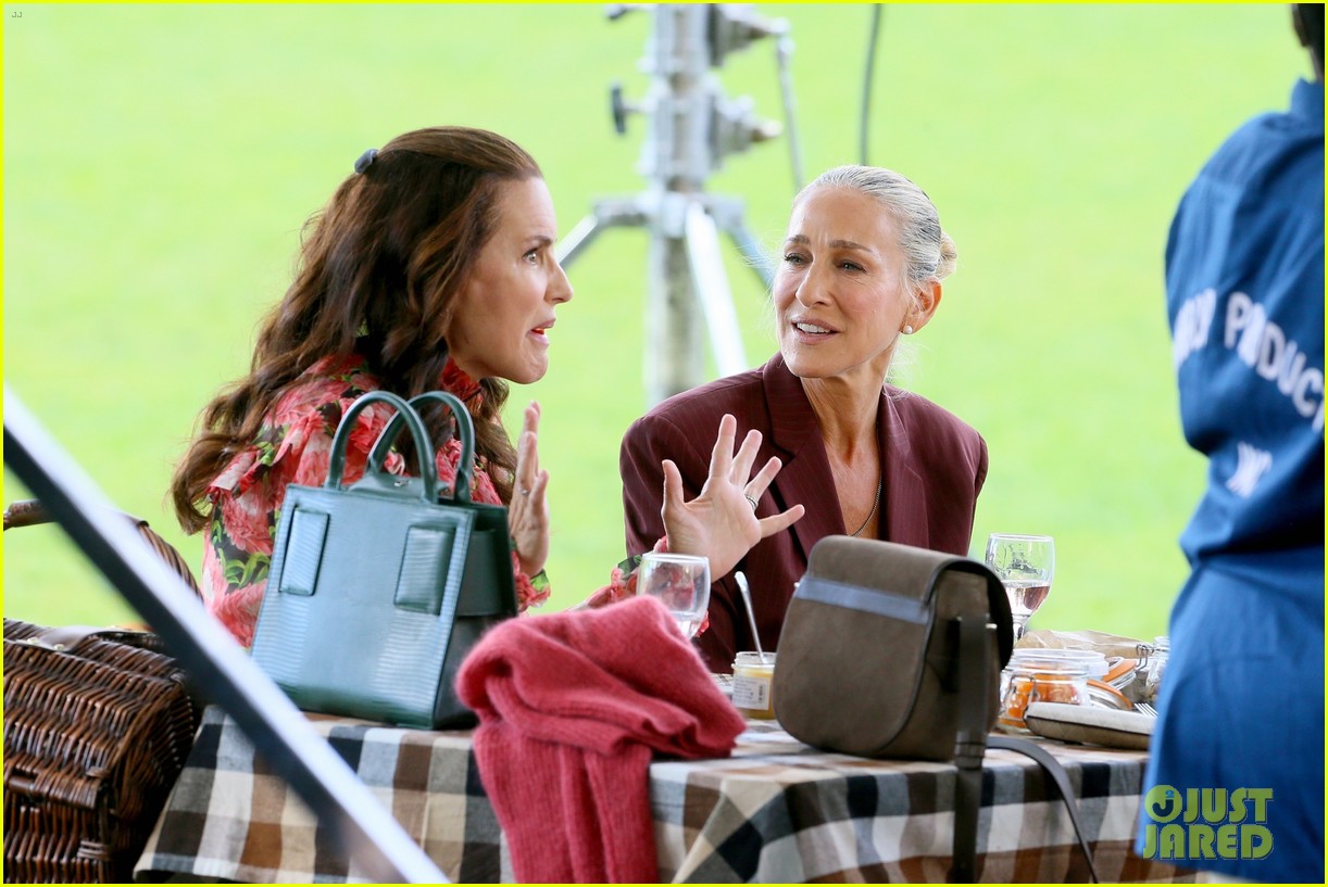 Sarah Jessica Parker, Cynthia Nixon & Kristin Davis Film a Picnic Scene